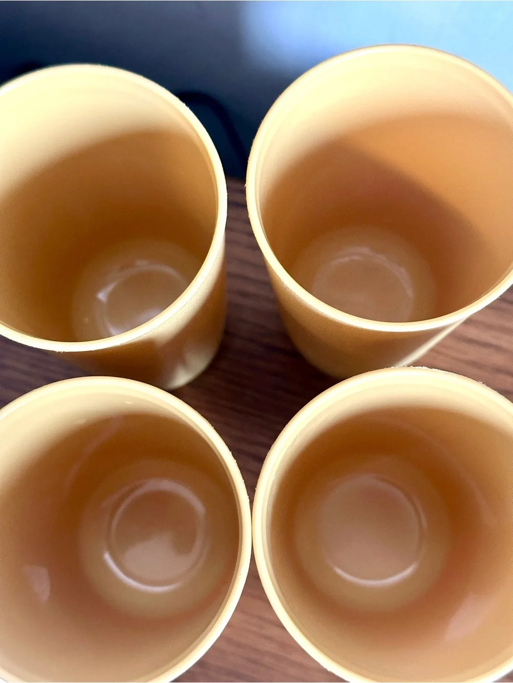 4 Tupperware #873 Yellow Drink Cups 12 Ounce Tumblers Harvest Gold Vintage USA